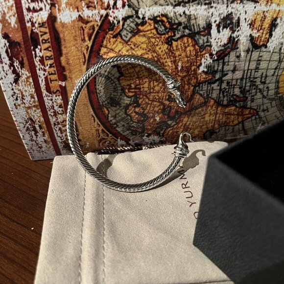 D̲a̲v̲i̲d̲ ̲Y̲u̲r̲m̲a̲n̲ 4mm Silver Diamond Hook Bracelet - Picture 4 of 5